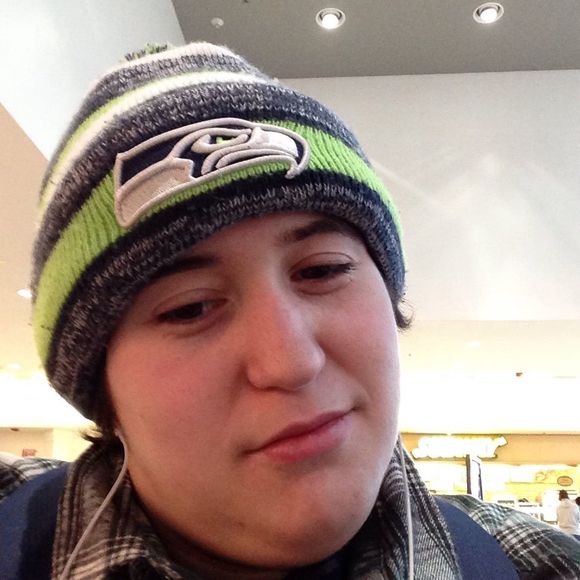 Profile Picture of Kimberly Sasser (@arcofanchorage) on Poshmark