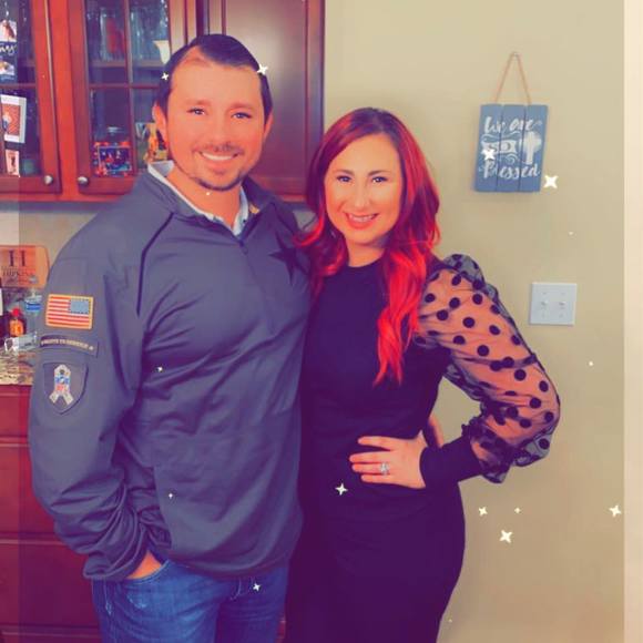Profile Picture of Amber Hanson (@malibu5504) on Poshmark