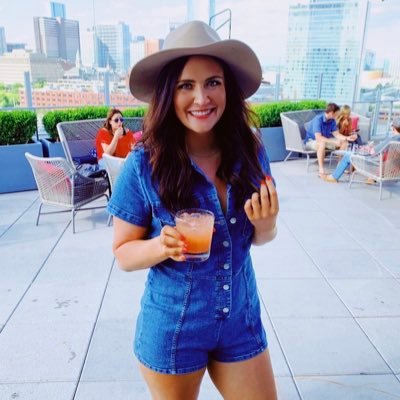 Profile Picture of Elizabeth Hack (@elizabethhack12) on Twitter
