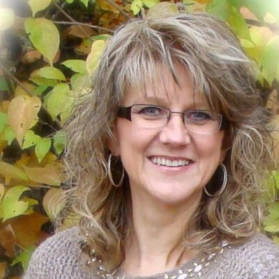 Profile Picture of Shelly Schneider (@ShellyaSchndr) on Twitter