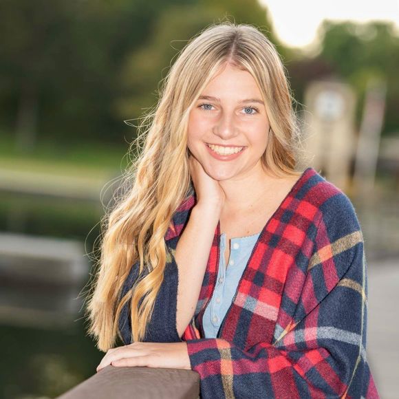 Profile Picture of Susan Murtaugh (@murtaughsm) on Poshmark