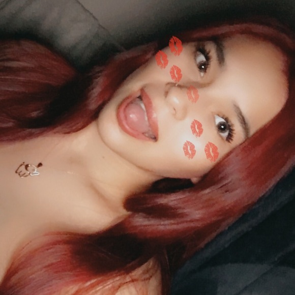 Jocelyn Alvarado - Poshmark Profile Picture of Jocelyn Alvarado (@jocelyna025) on Poshmark