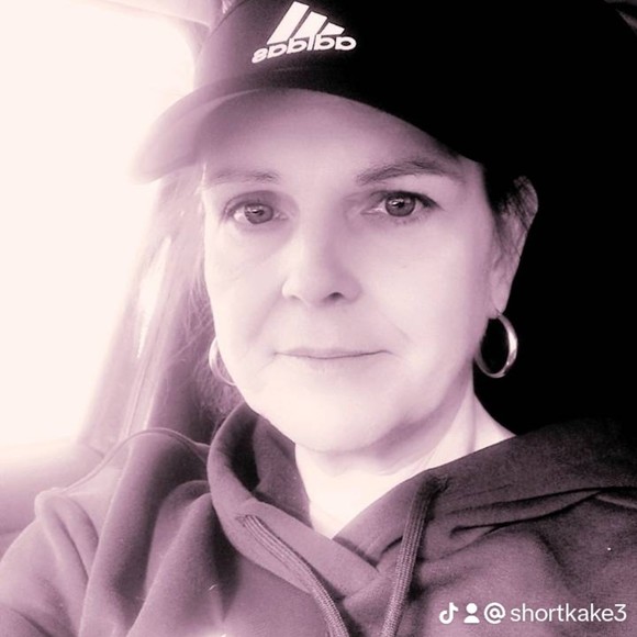 Profile Picture of Jill Duvall (@shortkake7479) on Poshmark