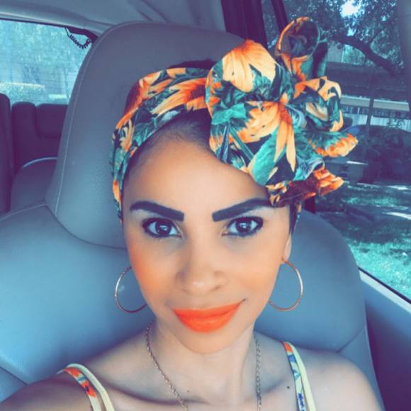 Profile Picture of Yisel Taborda (@yiseltorres) on Poshmark