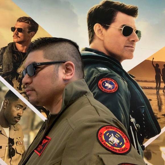 Profile Picture of Jeffrey Dizon (@jeffdee77) on Poshmark