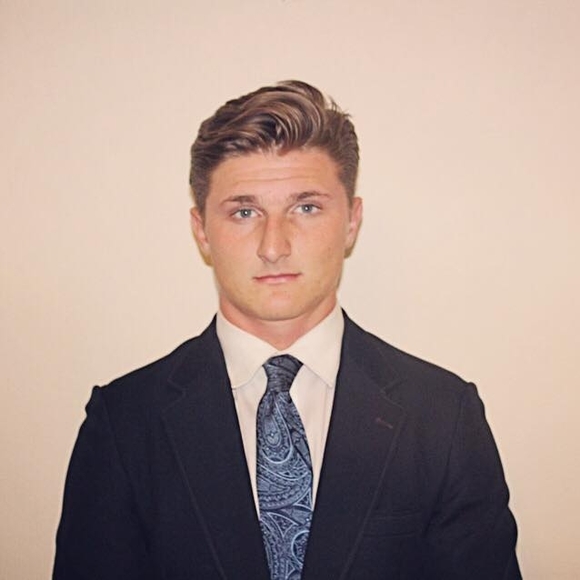 Profile Picture of Sam Falone (@stfalone22) on Poshmark