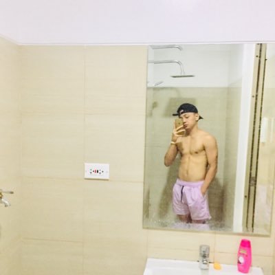 Profile Picture of Low Key (@NormanEbrahim) on Twitter