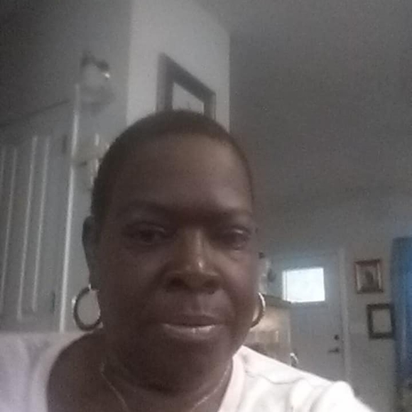 Profile Picture of Gwen Jones-crawford (@sistah1920) on Poshmark