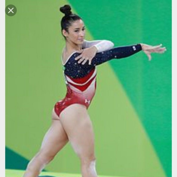 Profile Picture of Alicia Pennisi (@apennisi1) on Poshmark