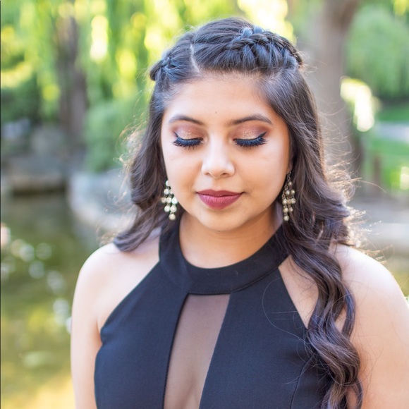 Profile Picture of Lizbeth Jimenez (@lizjimenez4) on Poshmark