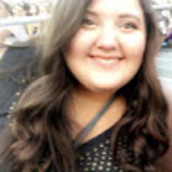 Profile Picture of Camryn Carduff (@camryncarduff) on Poshmark