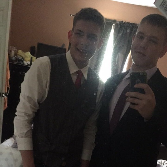 Profile Picture of Devon Purzycki (@devonp089) on Poshmark