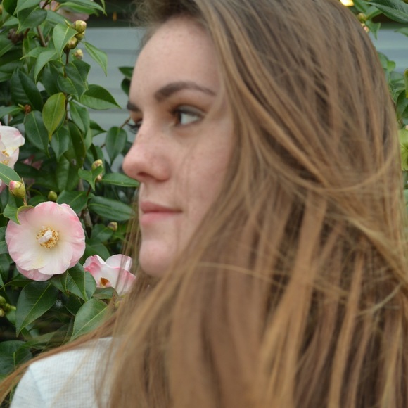 Profile Picture of Madeline Tandy (@madtan16) on Poshmark