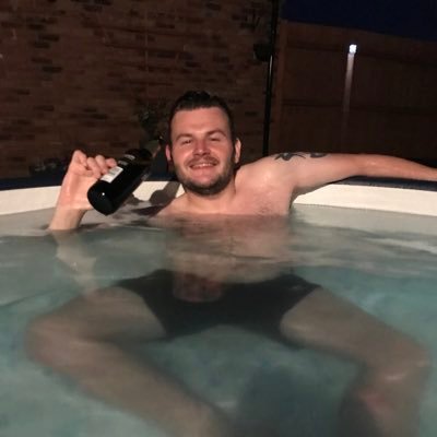 Profile Picture of James Beeson (@JBees14) on Twitter
