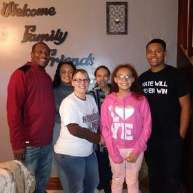 Profile Picture of Mitzi Jones (@MrsJones402) on Pinterest