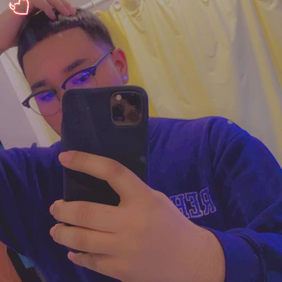 Profile Picture of Carlos Santos (@realyeezy27) on Poshmark