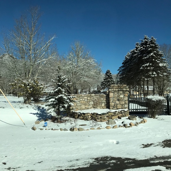 Profile Picture of Marienny Rivas (@rivasmarienny36) on Poshmark