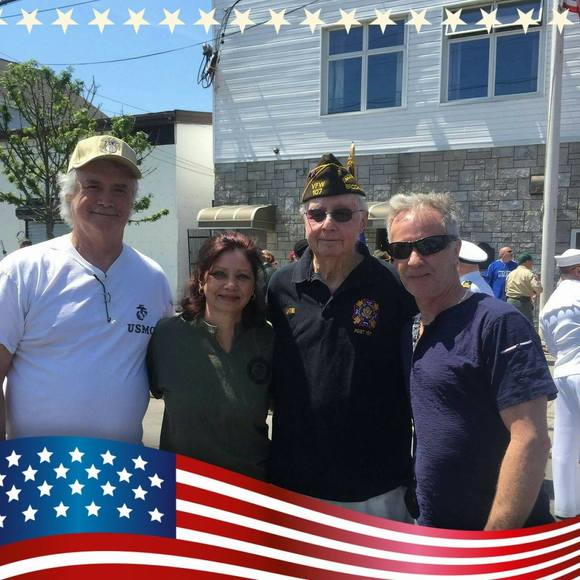 Profile Picture of Robert Barlow (@robert_barlow) on Poshmark