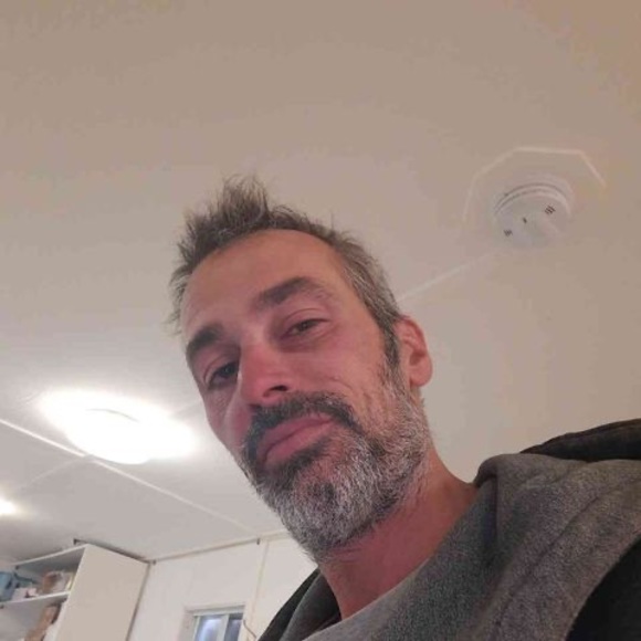 Bob Mineault - Poshmark Profile Picture of Bob Mineault (@bobettesbob244) on Poshmark