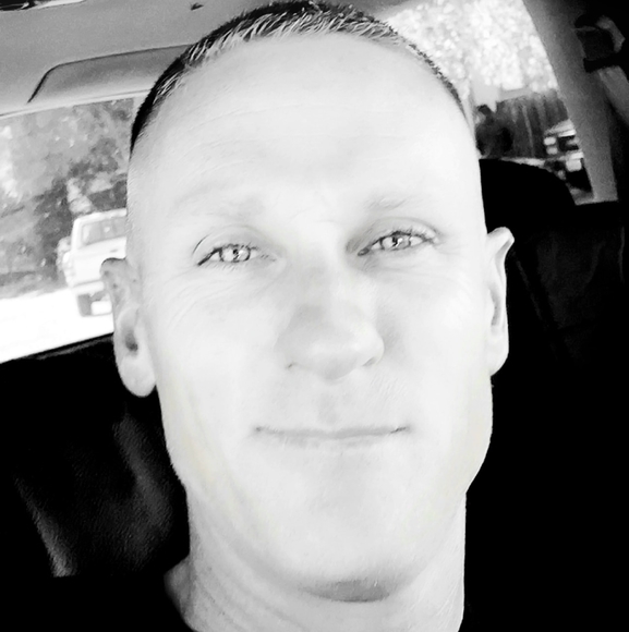 Profile Picture of David Kirkland (@davidkirklan963) on Poshmark