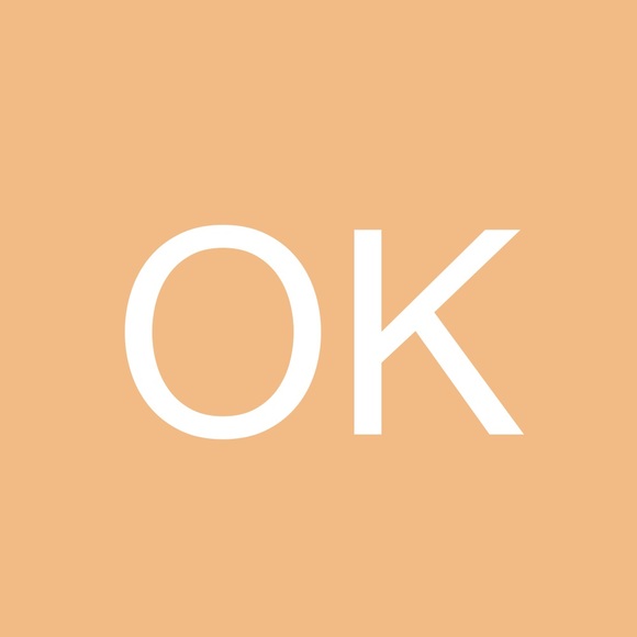 Profile Picture of Olive Khess (@olivekhess07) on Poshmark