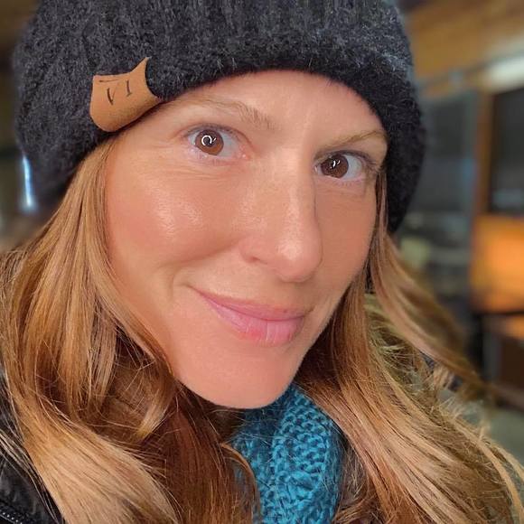 Profile Picture of Diane Discher (@dcdischer) on Poshmark