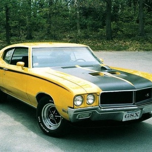 Profile Picture of Abraham Chavarria (@scarscraper) on Myspace