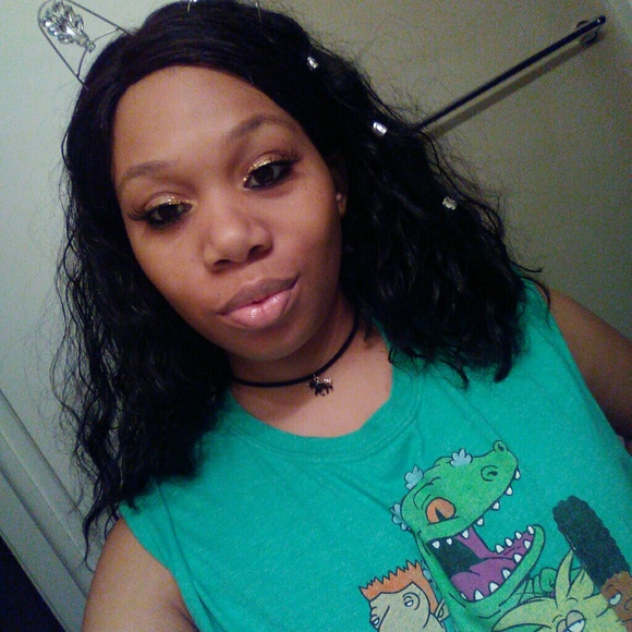 Laura Mcgauley - Poshmark Profile Picture of Laura Mcgauley (@korik88) on Poshmark