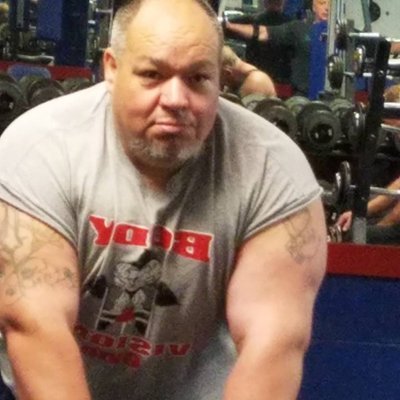 Profile Picture of Robert Velarde (@RobertVelarde65) on Twitter