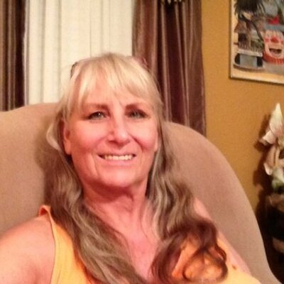 Profile Picture of Janice Savoie (@ComSavoie) on Twitter