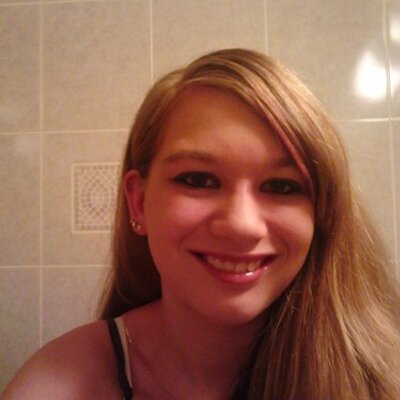 Profile Picture of Crista Davis (@CrissyLovesyou4) on Twitter