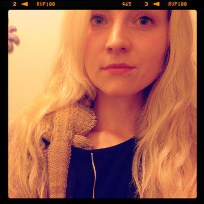 Profile Picture of Emily Dibble (@mily_dib) on Twitter