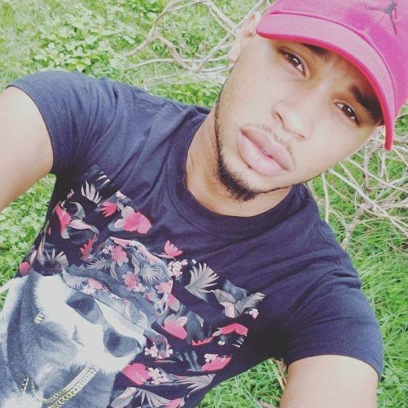 Profile Picture of Frederick Moore (@peacefulruler69) on Poshmark