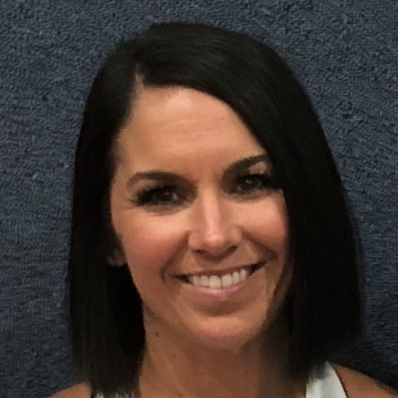 Profile Picture of Stacie Reynolds (@sreynolds0525) on Poshmark