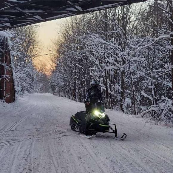 Jeff Vavak - Poshmark Profile Picture of Jeff Vavak (@jeffv) on Poshmark