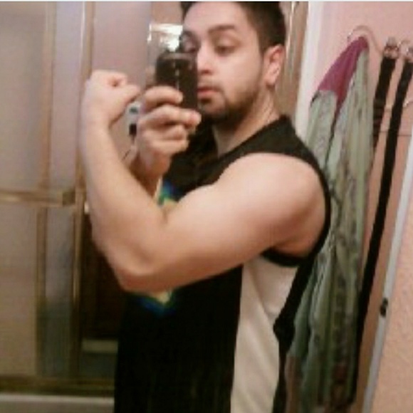 Profile Picture of Ahmesh Mughal (@towelsofamerica) on Poshmark