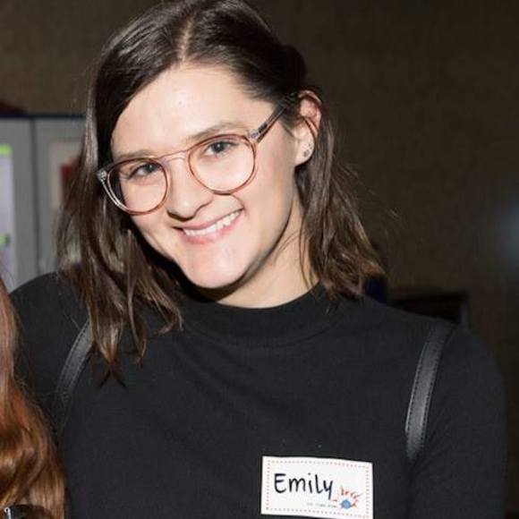 Profile Picture of Emily Summerhayes (@emilysummer) on Poshmark