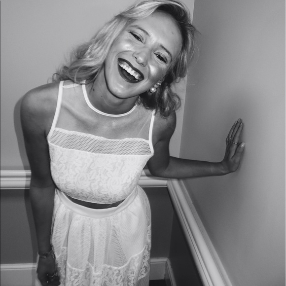 Profile Picture of Madeline Sharp (@madelineruthh) on Poshmark