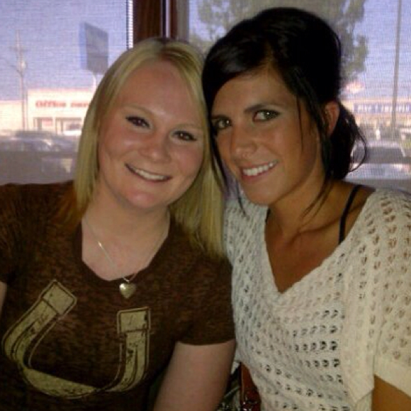 Profile Picture of Samantha Tellefson (@sammytell) on Poshmark