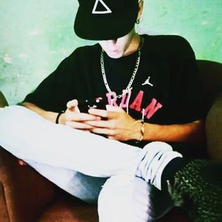 Profile Picture of 🎶 Dave 🎤 📀 (@Dave_Castellon) on Twitter