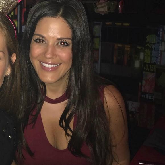 Profile Picture of Sarah Sarpolis (@smsarp) on Poshmark