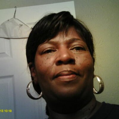 Profile Picture of Zenobia Robinson (@MsSamboo) on Twitter