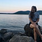Profile Picture of Veronica Schubow (@its_fridge_worthy) on Instagram