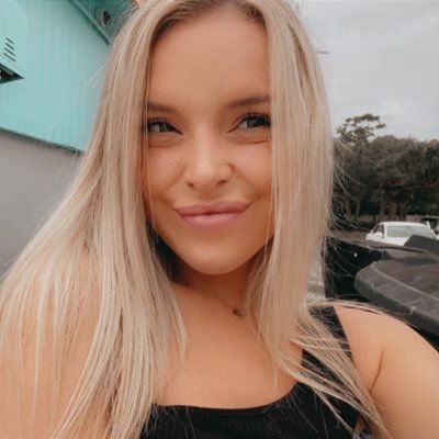 Profile Picture of Bethany (@bethanydyer98) on Twitter