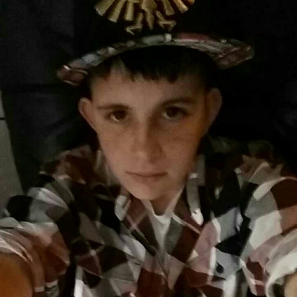 Profile Picture of Allie Derksen (@gayalliegator13) on Poshmark