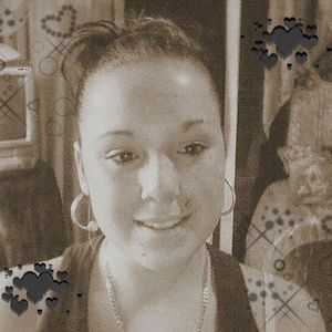 Profile Picture of Stacey Hewitt (@staceyandross) on Myspace