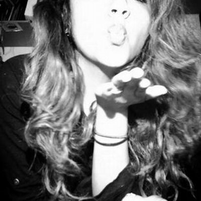 Profile Picture of Kimberly Urrutia (@kimurrutia) on Twitter