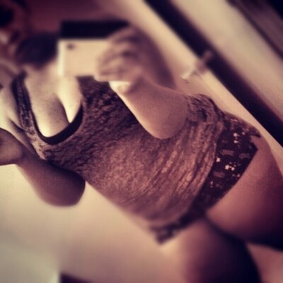 Profile Picture of Jasmine Farlow (@boolovin92112) on Twitter