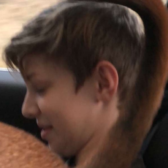 Profile Picture of Lucas Robins (@lucassausier) on Poshmark