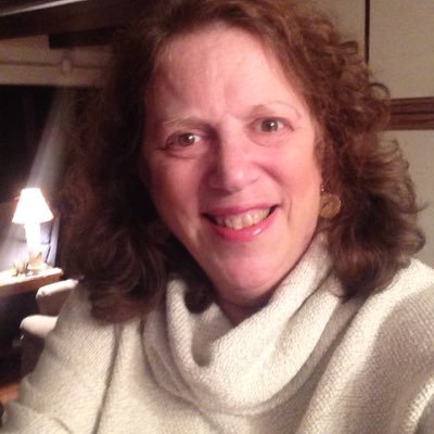 Profile Picture of Leah Rosen (@BoomerLeah) on Twitter